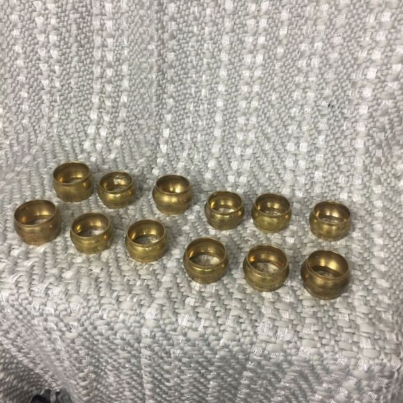 Traditional Brass Napkin Rings - Set of 12 - Picture 4 of 7